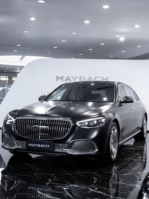 成都228岚图汽车的售后服务让用户无忧出行，迈巴赫未来的豪华车趋势